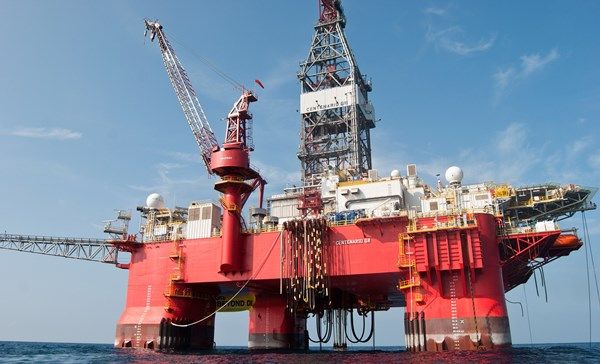 Hoy entra en vigencia acuerdo OPEP para estabilizar mercado petrolero