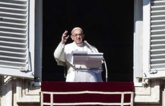 Papa pide medidas valientes para evitar pederastia en Iglesia católica