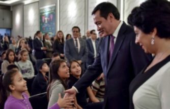 Osorio Chong urge a cerrar filas contra abuso infantil y embarazo adolescente